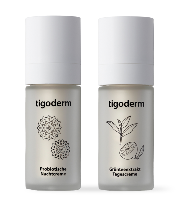 2 glass containers with tigoderm Day and night